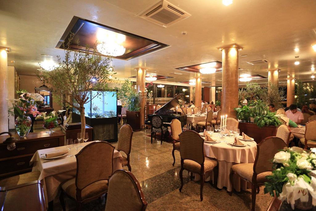 Hotel Niko ซาดาร์ ภายนอก รูปภาพ