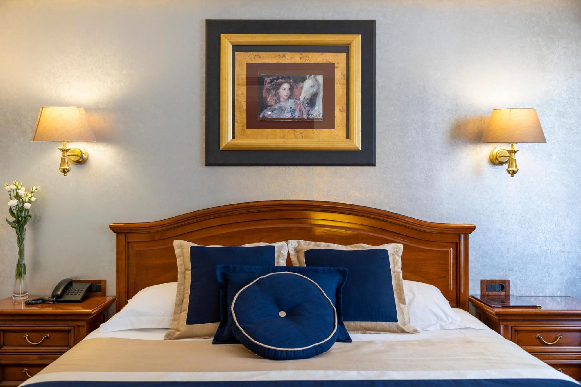 Hotel Niko ซาดาร์ ภายนอก รูปภาพ