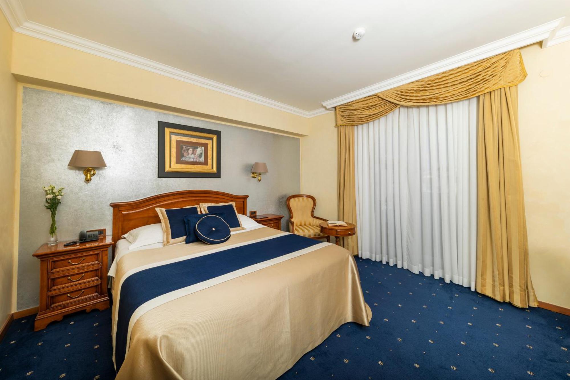 Hotel Niko ซาดาร์ ภายนอก รูปภาพ