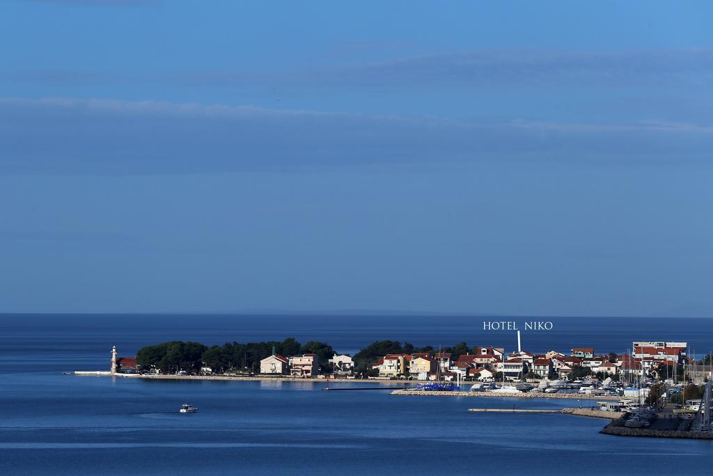 Hotel Niko ซาดาร์ ภายนอก รูปภาพ